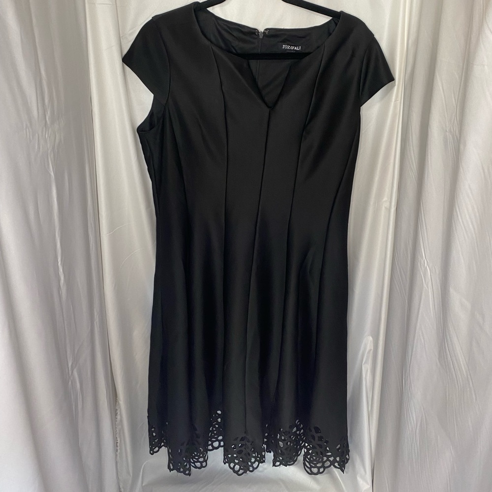 Roz & Ali fit and flare dress